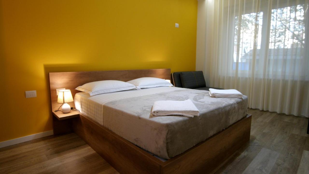 Koni'S Studio Apartments 티라나 외부 사진