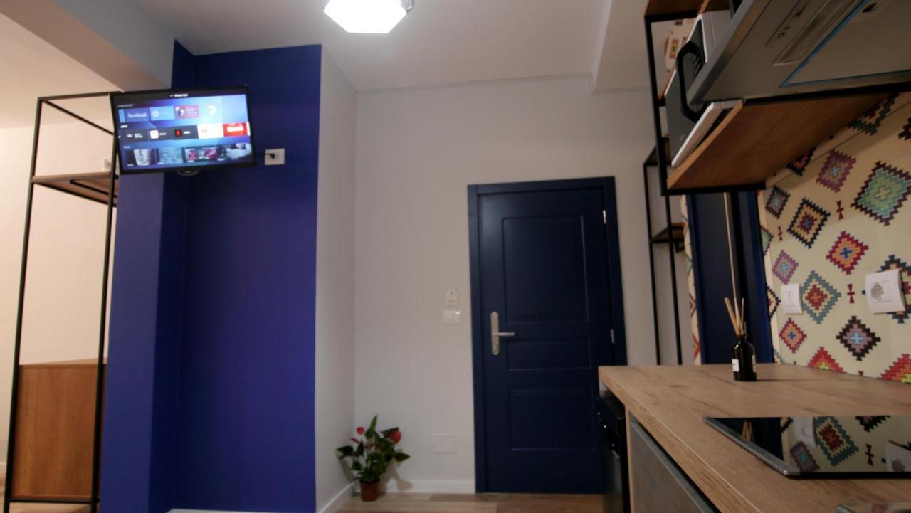 Koni'S Studio Apartments 티라나 외부 사진