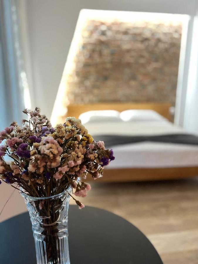 Koni'S Studio Apartments 티라나 외부 사진